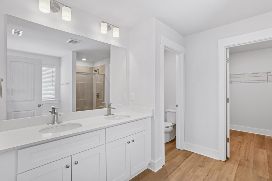 double vanity bathroom